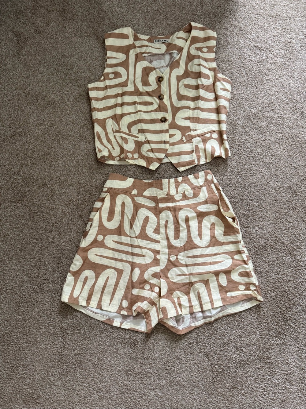 Patterned Cream & Beige High-Waist Bermuda Shorts - Neutral Summer Style